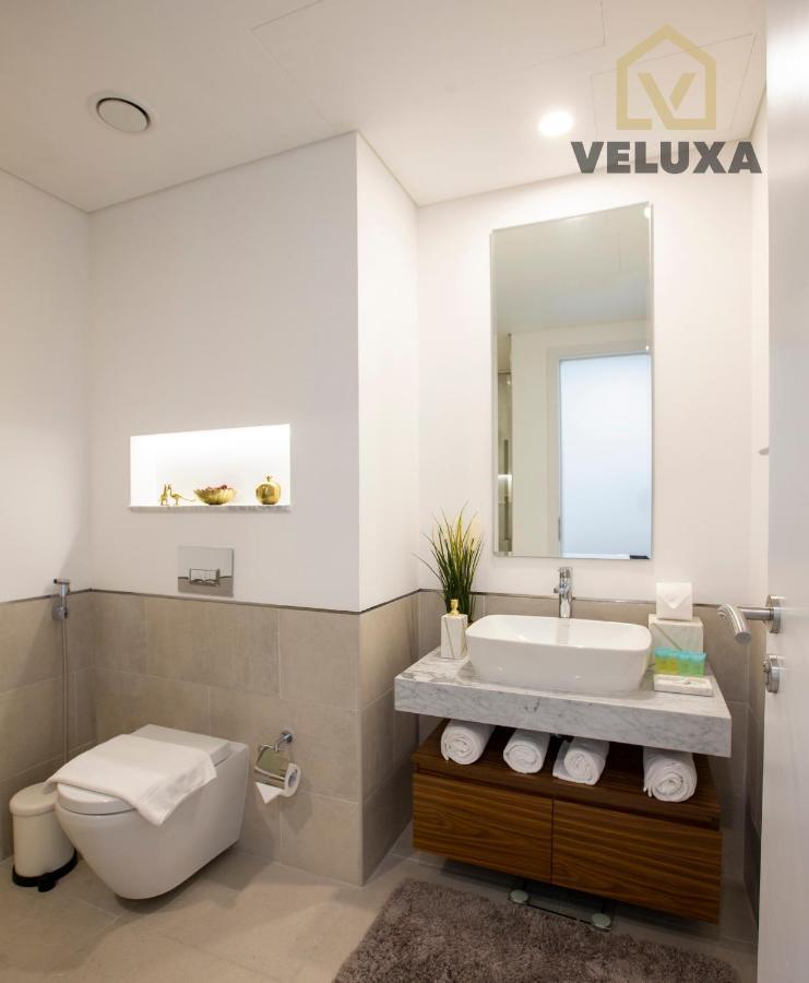 Veluxa - Luxury And Bright 1 Bedroom Apartment, Burj View! Dubai Exterior photo